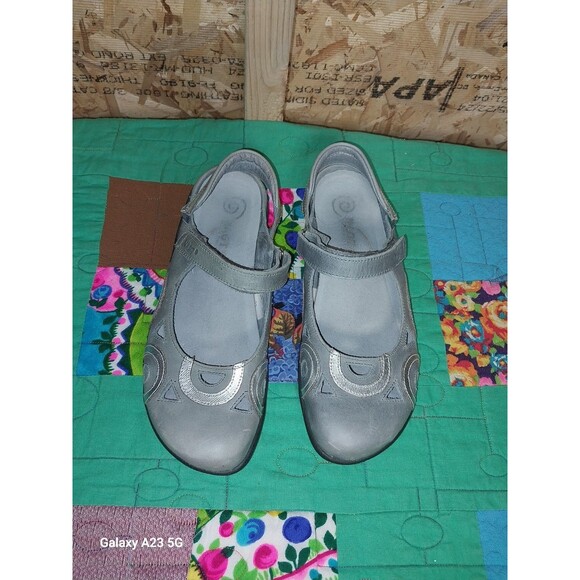 Naot Rongo Gray 37 6 6M Laser Cut Leather Mary Jane Shoes Comfort - Picture 1 of 9
